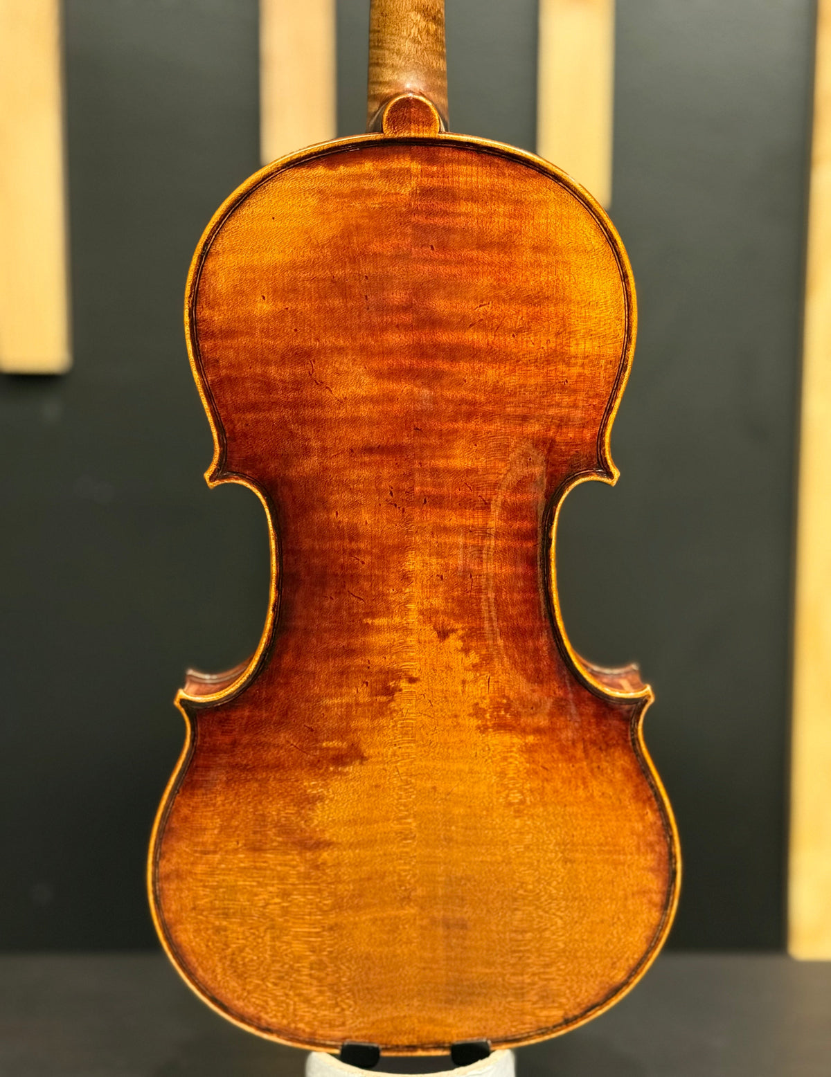 Chuanxin Deng violin, back