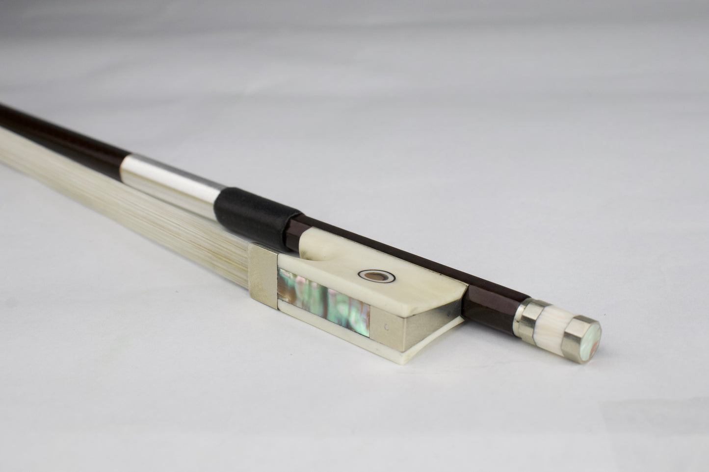 Carbon Fiber Violin Bow White Ox Frog